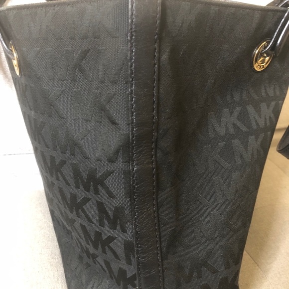 Michael Kors Tote - Picture 7 of 8